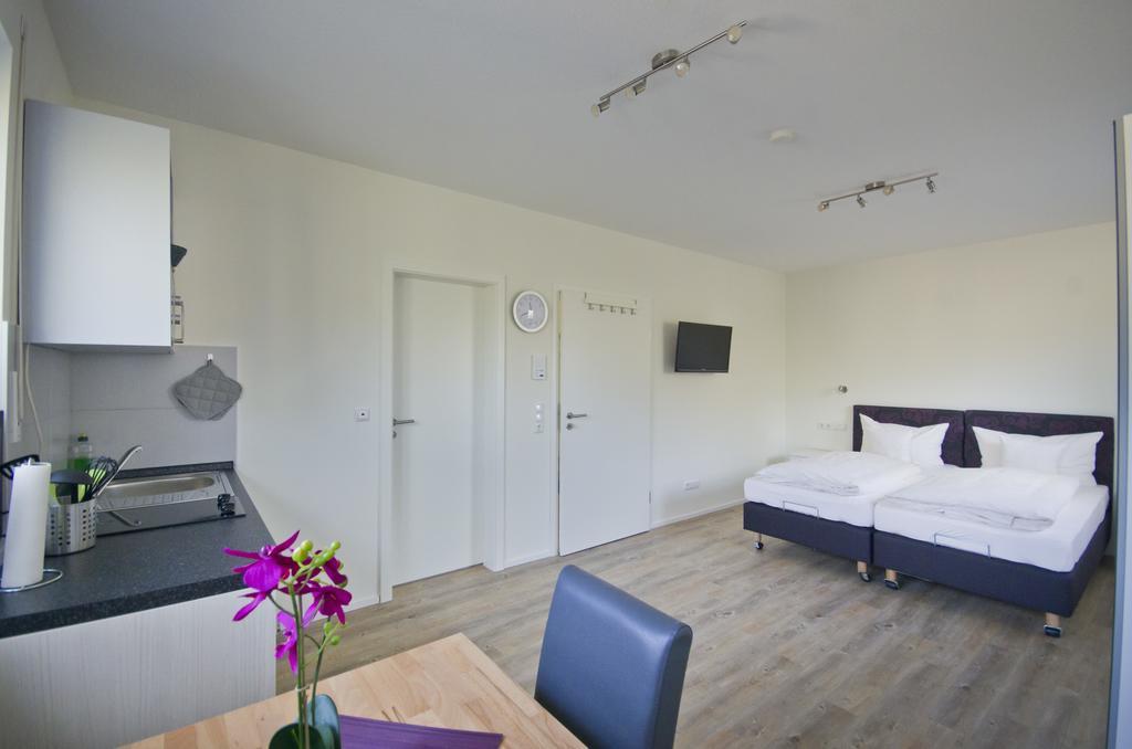 Appartements Am Kurpark Bad Windsheim Room photo